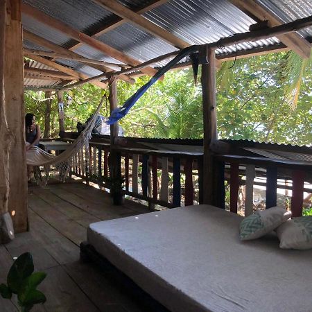 Surfhost Acomodação com café da manhã Garza Exterior foto